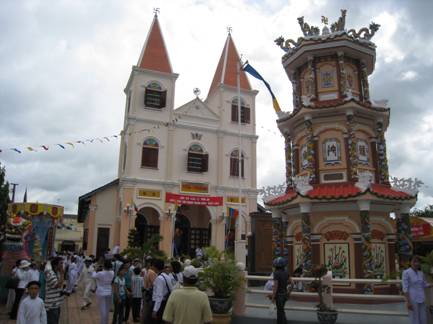 Cao_Dai_Ban_Chinh_dao_Ben_Tre_voi_su_menh_thieng_lieng_trong_nen_Dai_dao_Tam_ky_pho_do